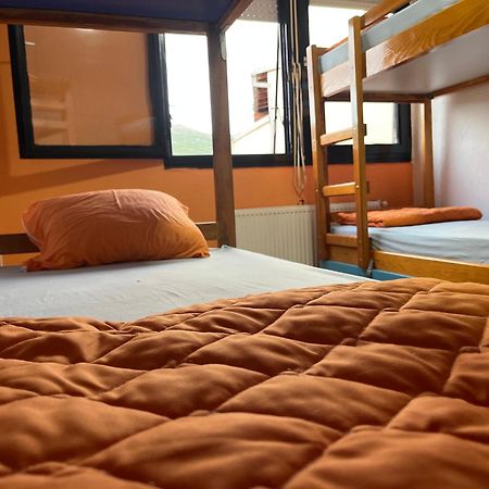 Blue Orange Lake Hostel Ohrid Extérieur photo