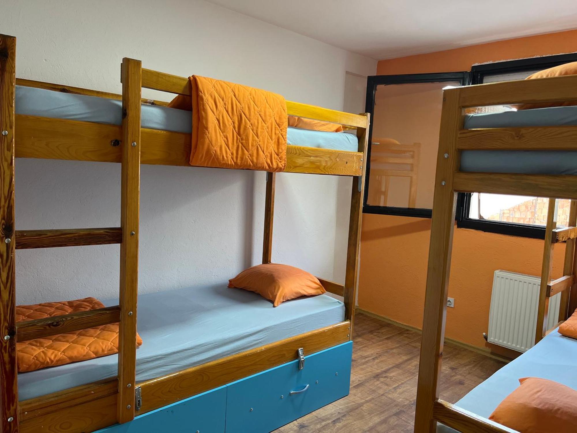 Blue Orange Lake Hostel Ohrid Extérieur photo