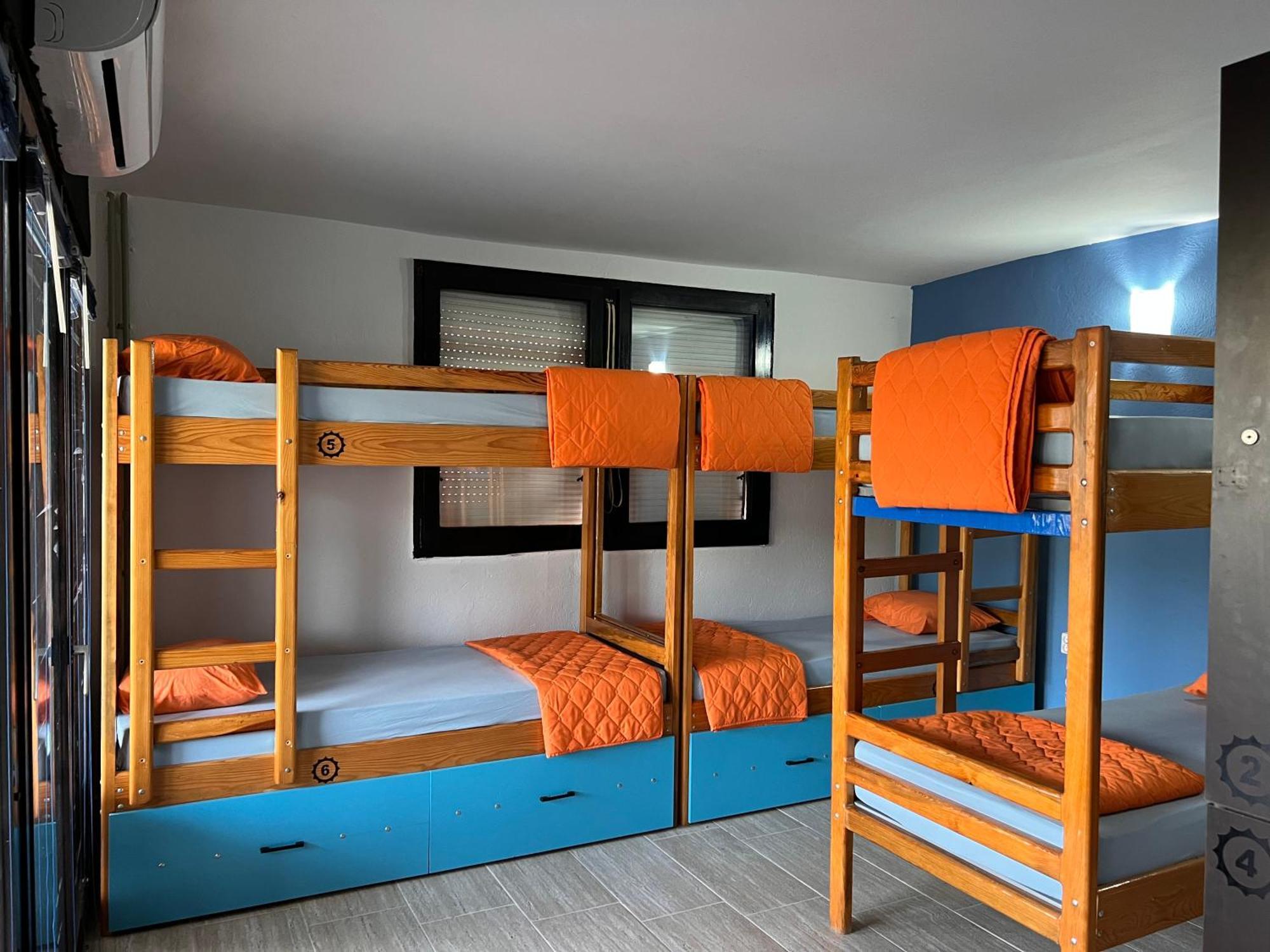 Blue Orange Lake Hostel Ohrid Extérieur photo